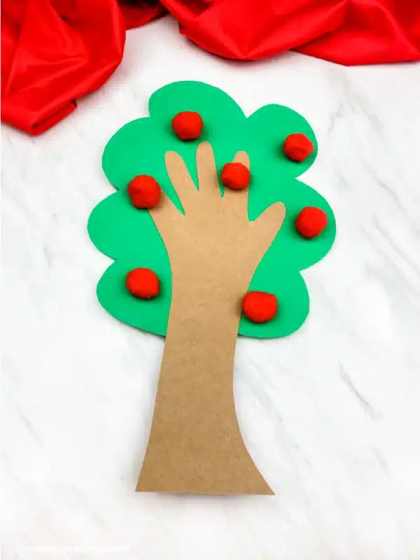 Easy Art Projects for Toddlers - Create An Apple Tree