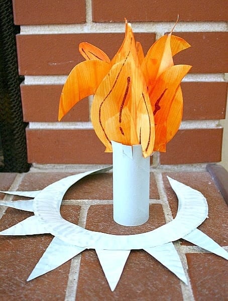 Patriotic Crafts for Preschoolers - Paper Plate Liberty Crowns
